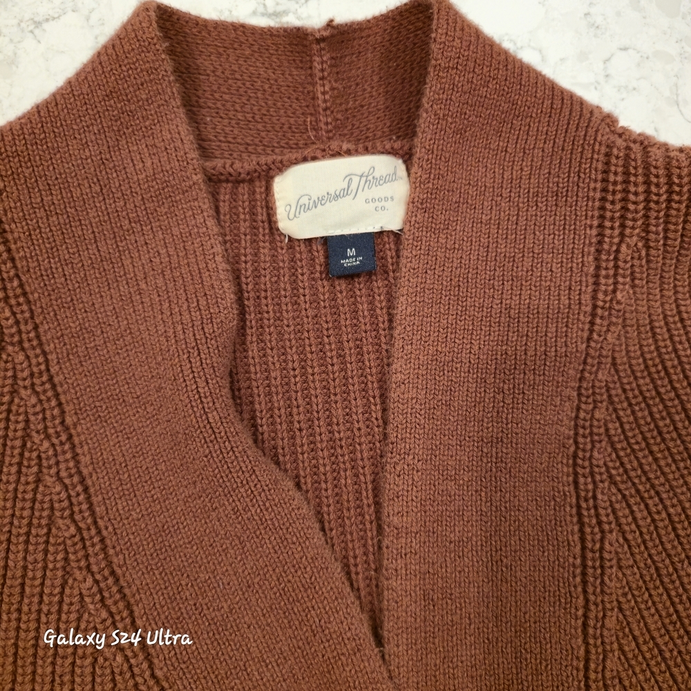 Universal Thread Chunky Open-Front Cardigan in Rust Brown - Picture 4 of 5